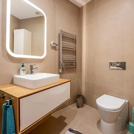 Apt. A Appartement *